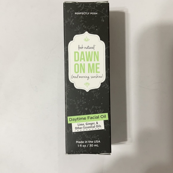 Perfectly Posh Dawn On Me - Picture 9 of 9